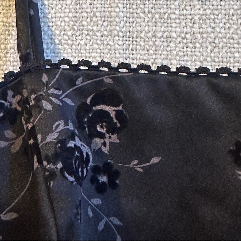 BYER TOO! Vintage Velvet-Floral Spaghetti Strap Tulle Lined Black Dress Junior 5 - Picture 3 of 16